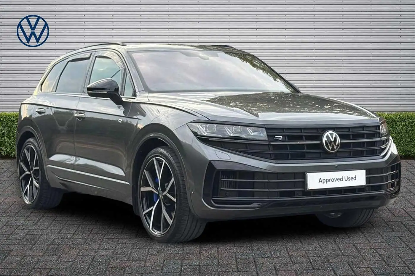 Volkswagen Touareg Hybrid cars for Sale or on Finance | RAC Cars